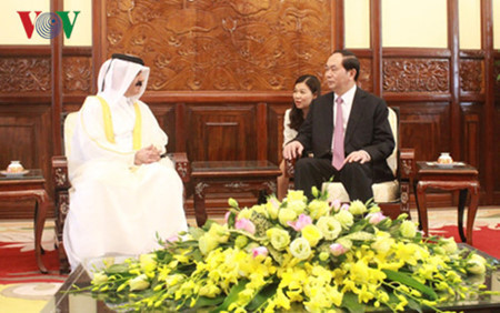 
 Qatari Ambassador presents the credentials to President Tran Dai Quang
