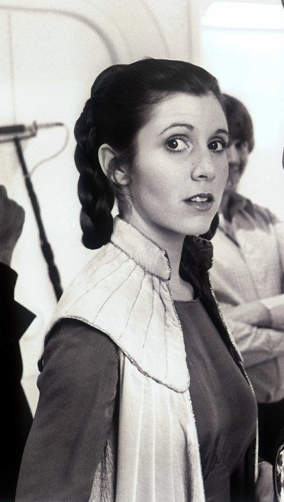 Nhìn lại những hình ảnh đẹp của Carrie Fisher trong Star Wars - Ảnh 2.