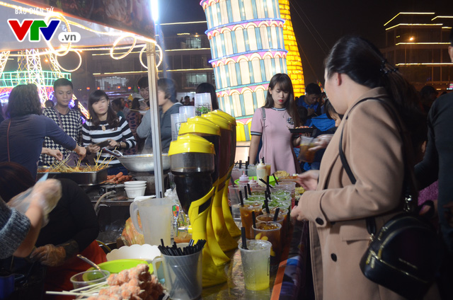 Rực rỡ lễ hội đèn lồng khổng lồ Việt - Hàn 2016 - Ảnh 13.