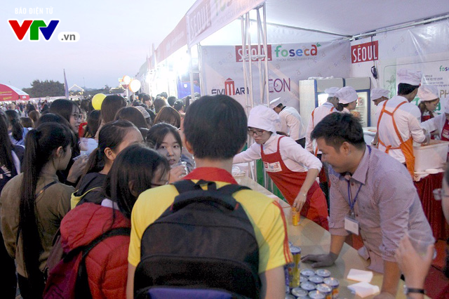 Giới trẻ Thủ đô đổ bộ Lễ hội Văn hóa - Ẩm thực Hàn Quốc dịp cuối tuần - Ảnh 6.