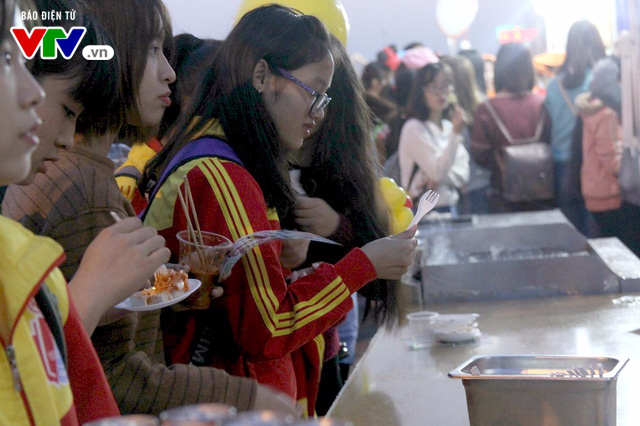 Giới trẻ Thủ đô đổ bộ Lễ hội Văn hóa - Ẩm thực Hàn Quốc dịp cuối tuần - Ảnh 5.