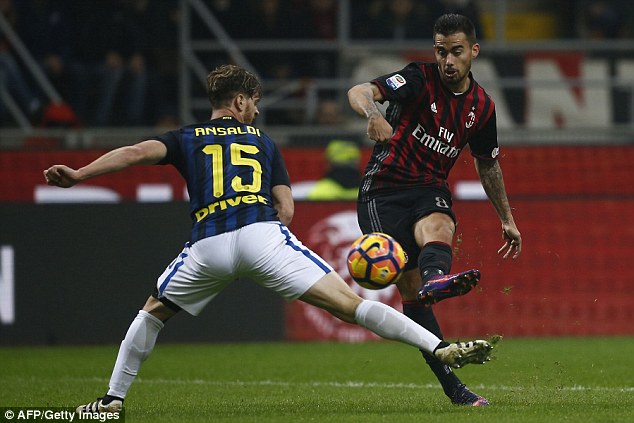 Vòng 13 Serie A: Milan 2-2 Inter - Cuộc rượt đuổi nghẹt thở - Ảnh 2.
