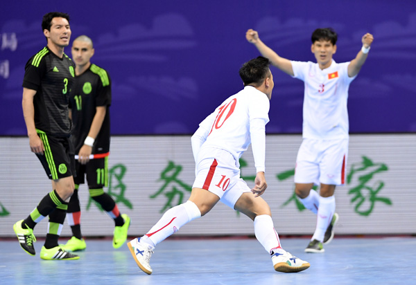 Giải futsal quốc tế CFA 2016: ĐT Việt Nam ngược dòng đánh bại Mexico  - Ảnh 1.