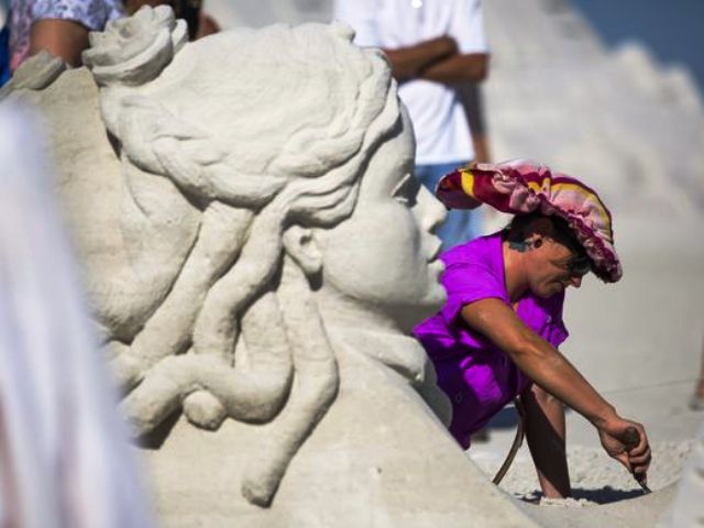 Độc đáo cuộc thi điêu khắc cát tại bang Florida, Mỹ - Ảnh 4.
