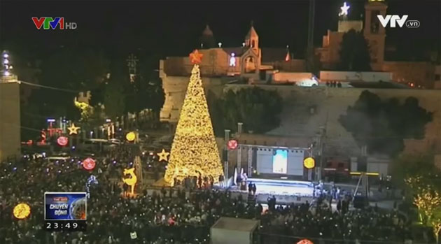 Chiêm ngưỡng cây thông Noel khổng lồ tại Bethlehem - Ảnh 2.