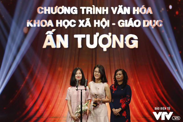 VTV Awards 2017: Táo quân Xuân Đinh Dậu chiến thắng giải Chương trình của năm - Ảnh 10.