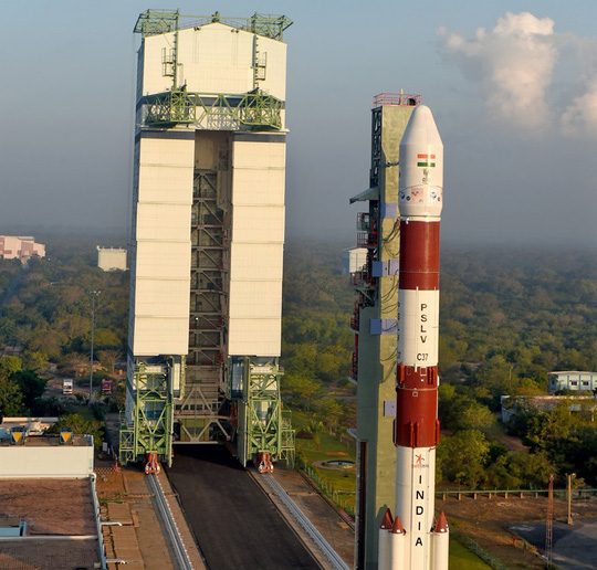 Ấn Độ phóng một lần 104 vệ tinh - Ảnh 1.