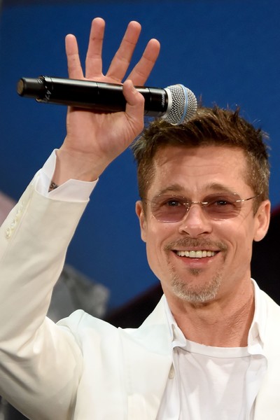 Nụ cười đã trở lại trên gương mặt Brad Pitt - Ảnh 1.