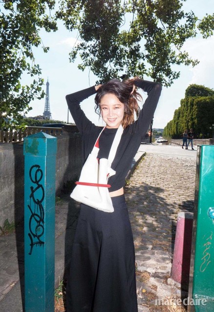 Gong Hyo Jin khác lạ với tạo hình gái quê ở Paris - Ảnh 5.
