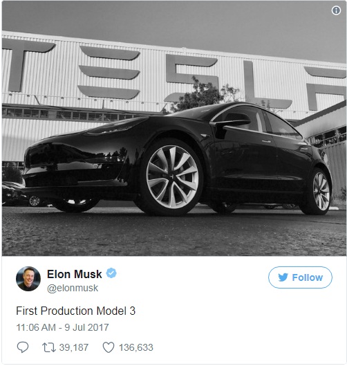 Elon Musk khoe ảnh Tesla Model 3 phiên bản sản xuất - Ảnh 1.