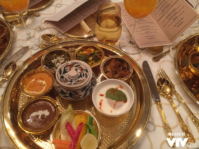 Trình diễn nấu 3 món ăn Ấn Độ phổ biến tại Hà Nội - Ảnh 1.