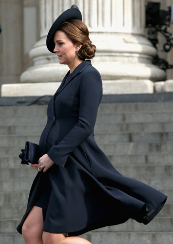 Ngắm thời trang của Công nương Kate Middleton thay đổi qua năm tháng - Ảnh 15.