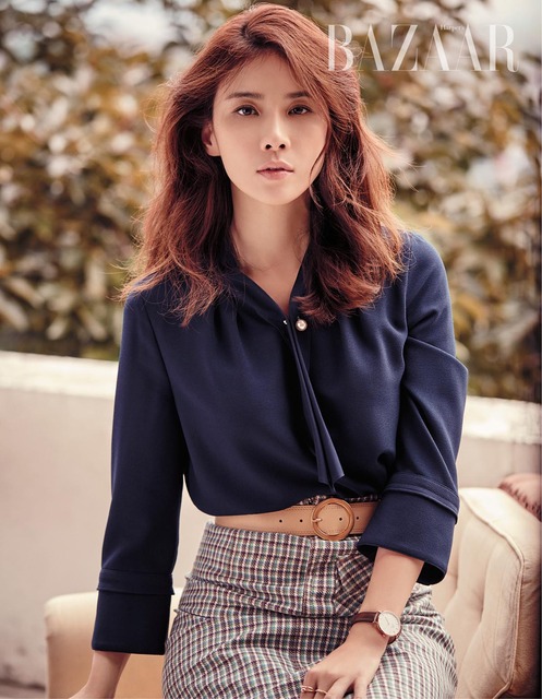 Gong Hyo Jin cá tính, Lee Bo Young đẹp dịu dàng trên Bazaar - Ảnh 3.