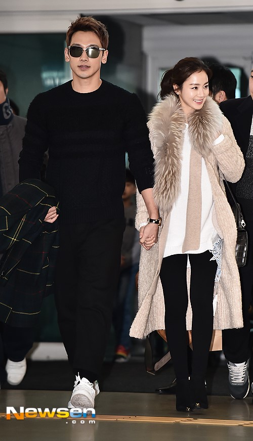 Kim Tae Hee và Bi Rain lần đầu xuất hiện sau đám cưới - Ảnh 2.