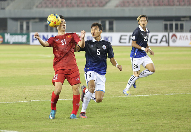 Đội tuyển Việt Nam vượt qua Thái Lan trên bảng xếp hạng FIFA - Ảnh 1.