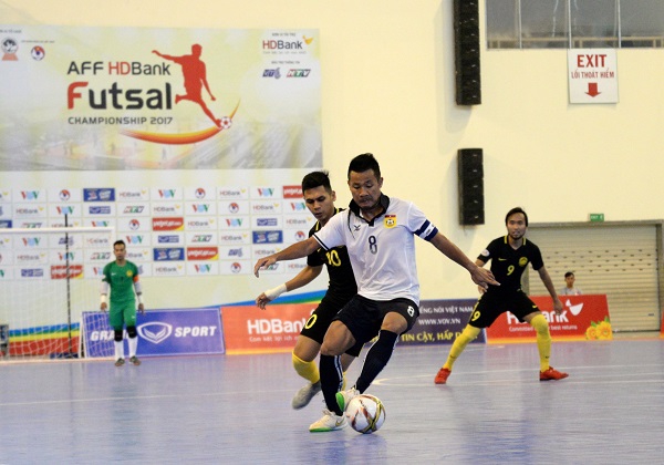 Giải futsal vô địch Đông Nam Á 2017: Malaysia vất vả giành 3 điểm trước Lào - Ảnh 1.