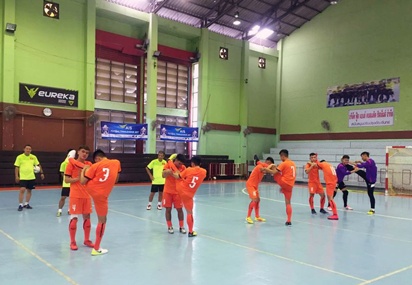 ĐT U20 futsal Việt Nam có buổi tập đầu tiên tại Thái Lan - Ảnh 5.