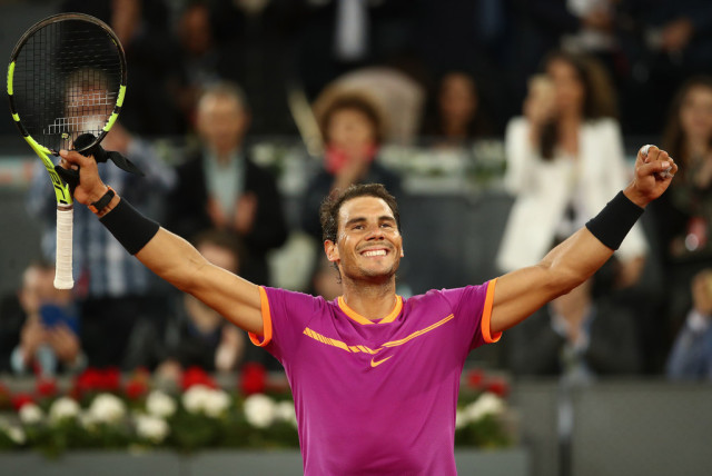 Tứ kết đơn nam giải quần vợt Madrid mở rộng: Nadal và Pablo Cuevas giành quyền vào bán kết - Ảnh 1.