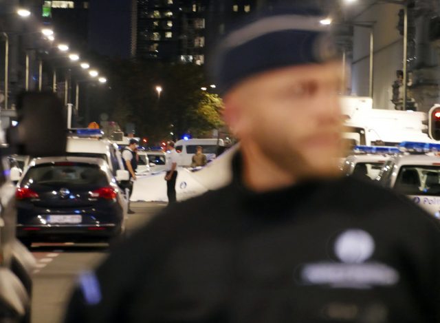 Tấn công khủng bố bằng dao ở Bỉ, 2 người bị thương - Ảnh 1.