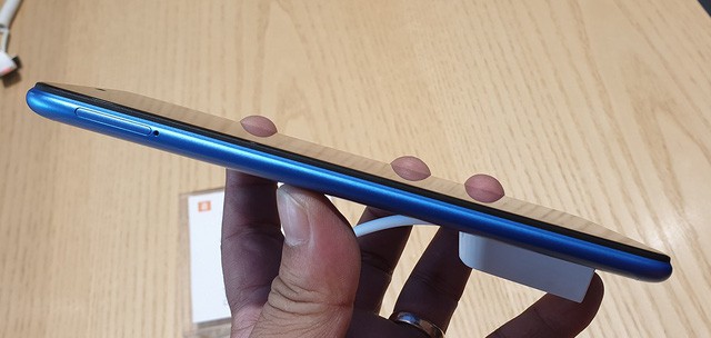 Smartphone 4 camera đầu tiên của Xiaomi lên kệ, giá 4,9 triệu đồng - Ảnh 4.