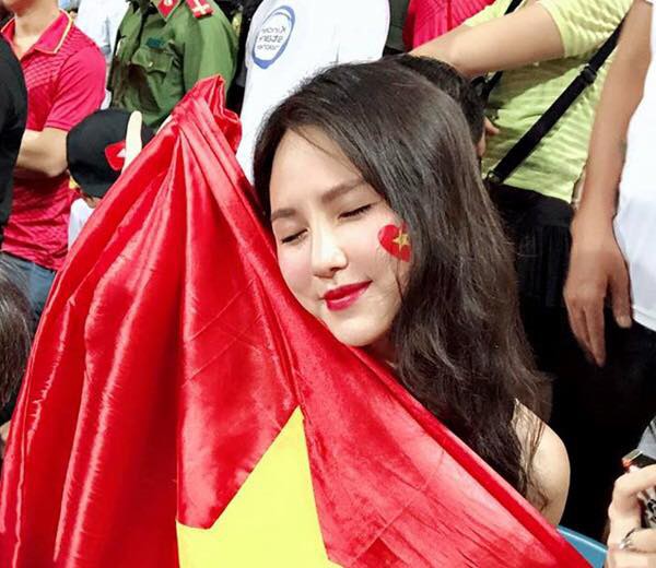 Việt Nam vô địch Đông Nam Á về... độ đẹp của CĐV nữ - Ảnh 10.