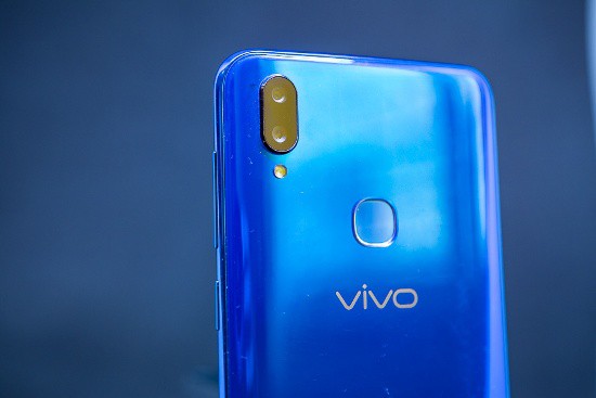 Vivo V11 với công nghệ cảm biến vân tay dưới màn hình có đáng mua? - Ảnh 11.
