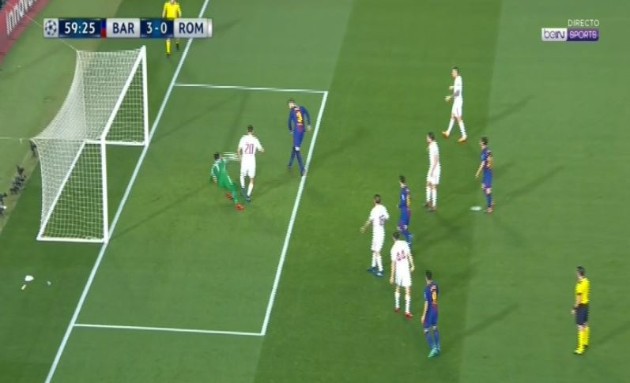 Barcelona 4-1 AS Roma: Hai tình huống phản lưới nhà - Ảnh 5.