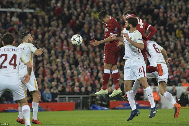 ẢNH: Nhìn lại Liverpool đánh bại Roma với tỉ số 5-2 tại lượt đi bán kết Champions League  - Ảnh 14.