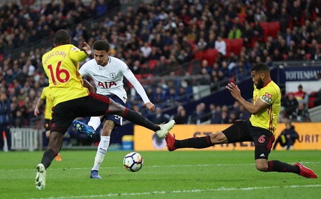 Tottenham 2-0 Watford, Gà Trống bám sát Liverpool - Ảnh 1.