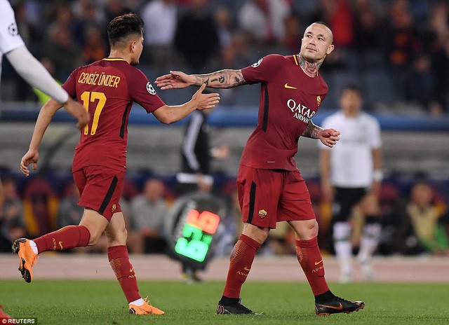 AS Roma - Liverpool: Thảm họa hàng thủ trong trận đấu 6 bàn thắng - Ảnh 4.