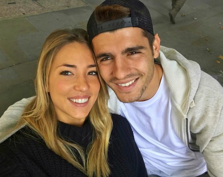 “Thất sủng” tại Chelsea, Morata vẫn được cô vợ xinh đẹp động viên - Ảnh 1.