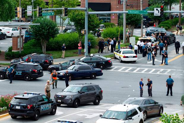 Xả súng tại tòa soạn báo ở Maryland (Mỹ), ít nhất 5 người thiệt mạng - Ảnh 2.
