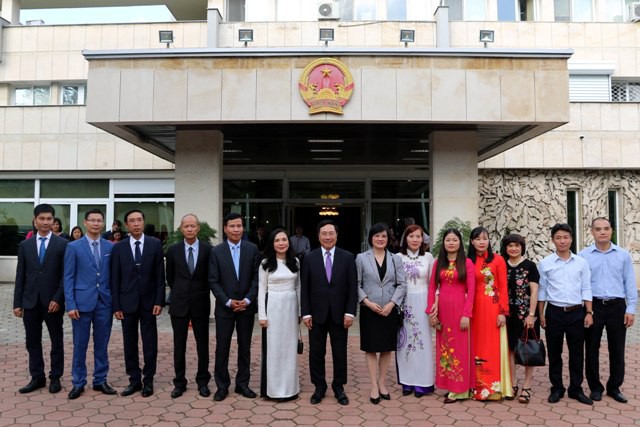 Phó Thủ tướng Phạm Bình Minh thăm chính thức Bulgaria - Ảnh 4.