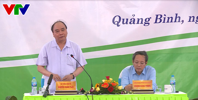 Thủ tướng Nguyễn Xuân Phúc thăm và làm việc tại Quảng Bình - Ảnh 1.