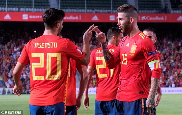 HLV Enrique đã tìm ra báu vật của ĐT Tây Ban Nha sau đại thắng á quân World Cup - Ảnh 1.