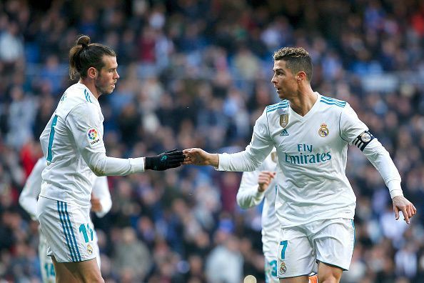 CĐV Real Madrid giận dữ trước bình luận của Bale về Ronaldo - Ảnh 1.