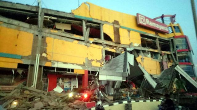 Động đất 7,5 độ Ricter gây sóng thần tại Indonesia - Ảnh 3.