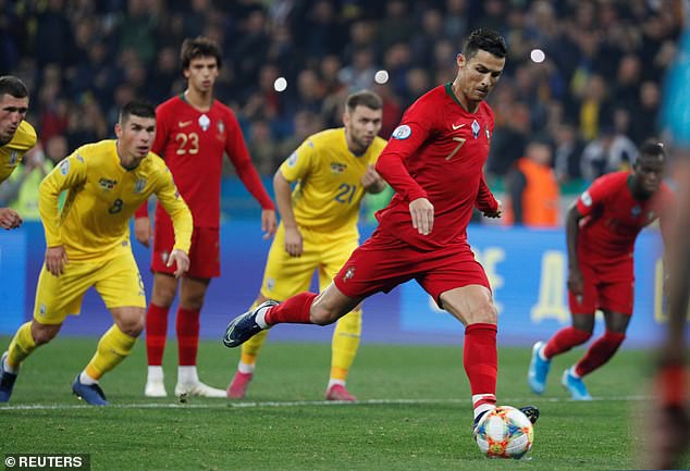 ĐT Ukraine 2-1 ĐT Bồ Đào Nha: Niềm vui không trọn vẹn (Bảng B, Vòng loại EURO 2020) - Ảnh 1.