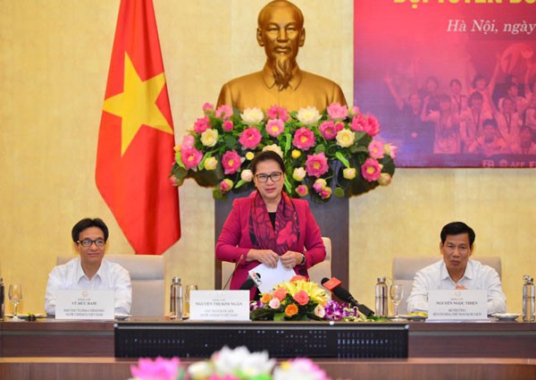 Chủ tịch Quốc hội Nguyễn Thị Kim Ngân: “Các nữ cầu thủ đã phát huy được phẩm chất của người phụ nữ Việt Nam” - Ảnh 3.
