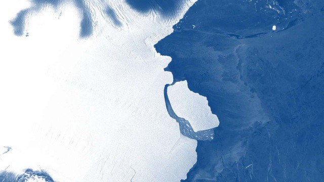 Núi băng 315 tỷ tấn vừa tách khỏi Nam Cực - Ảnh 1.