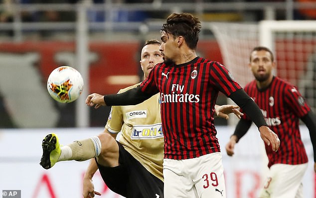 AC Milan 1-0 SPAL: Milan giành chiến thắng đầu tiên với HLV Pioli - Ảnh 2.