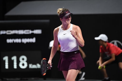 WTA Finals 2019: Vượt qua Belinda Bencic, Elina Svitolina giành vé vào chung kết - Ảnh 1.