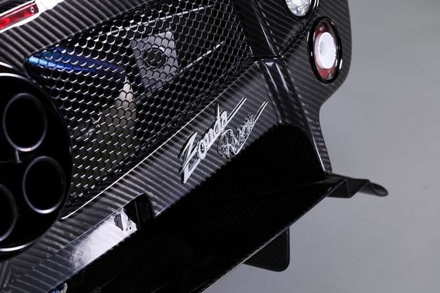 Cận cảnh siêu xe Pagani Zonda Riviera độc nhất giá 5,5 triệu USD - Ảnh 5.