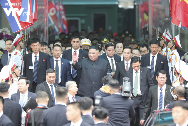 VIDEO Chủ tịch Triều Tiên Kim Jong-un xuống ga Đồng Đăng, Lạng Sơn - Ảnh 1.