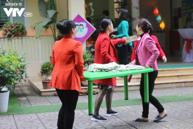 Trường mẫu giáo Việt - Triều “hút” phóng viên quốc tế túc trực - Ảnh 6.