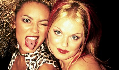 Sốc, thành viên Spice Girls tiết lộ từng có quan hệ đồng giới với nhau - Ảnh 1.