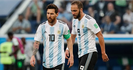 Giã từ ĐT Argentina, Higuain phản pháo chỉ trích từ World Cup 2014 - Ảnh 1.
