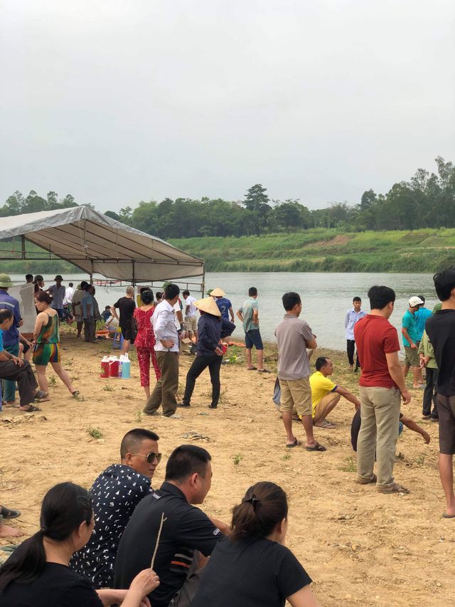 Đã tìm thấy thi thể 3 học sinh đuối nước ở Nghệ An - Ảnh 2.