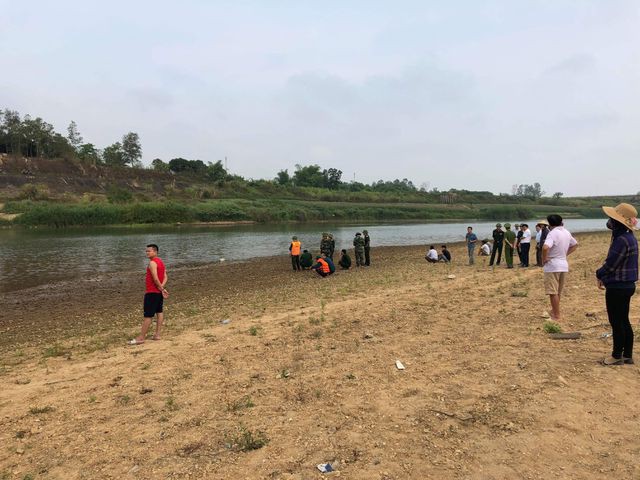 Đã tìm thấy thi thể 3 học sinh đuối nước ở Nghệ An - Ảnh 3.