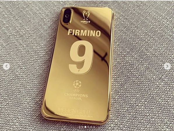 Mỗi cầu thủ Liverpool được tặng 1 chiếc iPhone X mạ vàng - Ảnh 4.